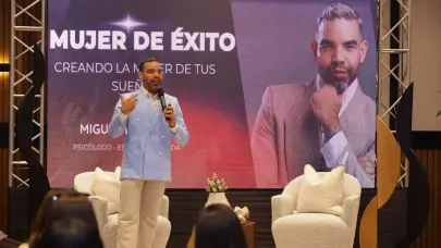 “Mujer de Éxito” un encuentro para inspirar a las mujeres del coach de imagen Miguel Estévez