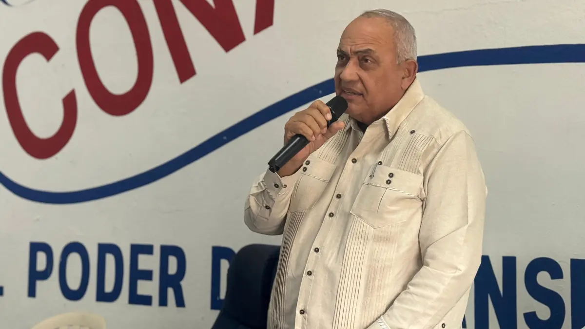 Sindicato transporte denuncia director Intrant “sonsaca” gremialistas a cambio de cargo en Estado