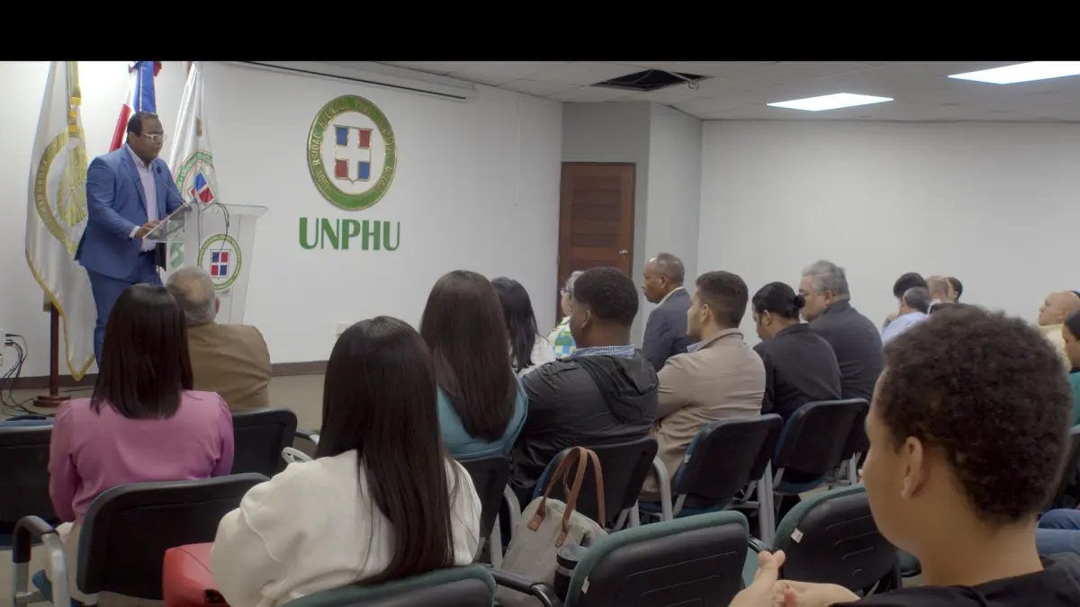 Refidomsa y la UNPHU celebran seminario clave sobre geología del petróleo y transición energética