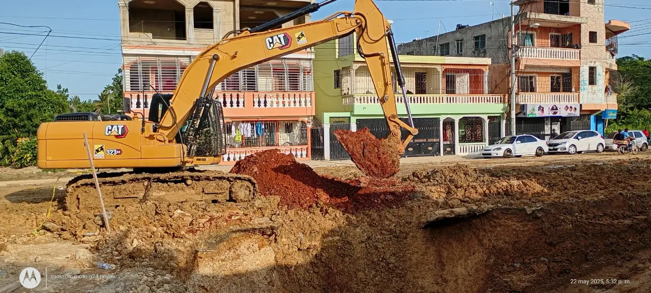 CAASD soluciona avería en tubería de 67 pulgadas del acueducto Barrera de Salinidad