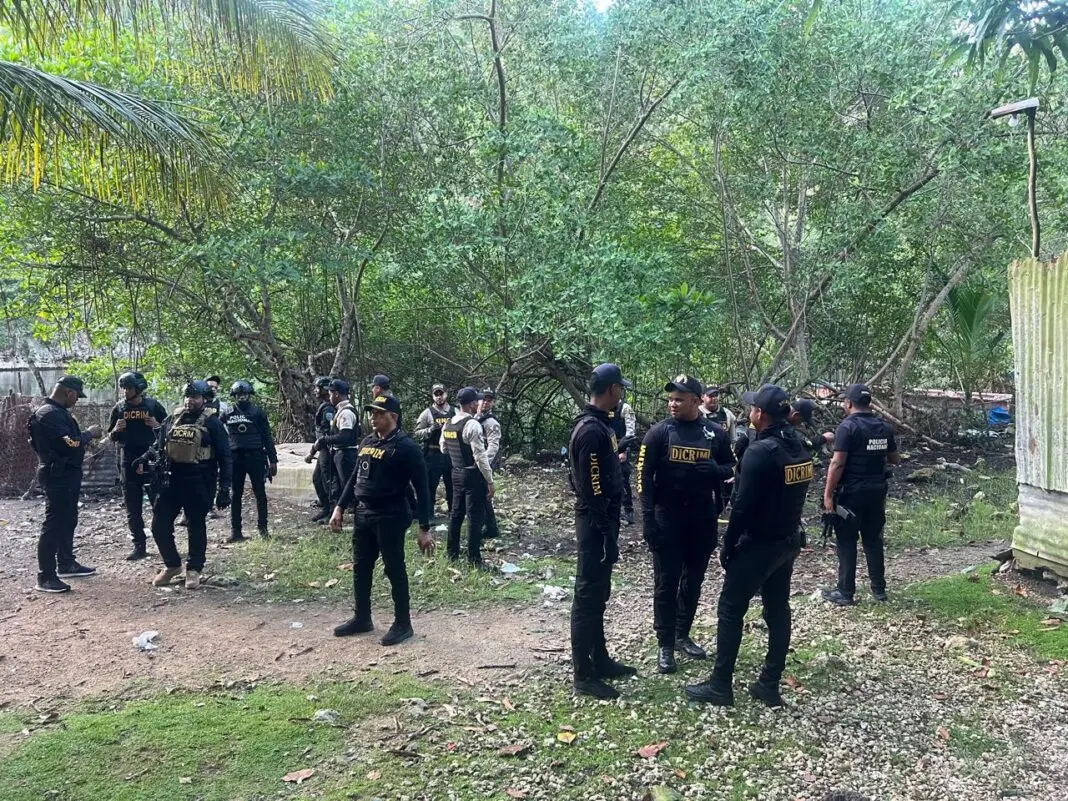 Operativo Antidrogas en La Romana Deja Dos Detenidos y Varias Sustancias Incautadas