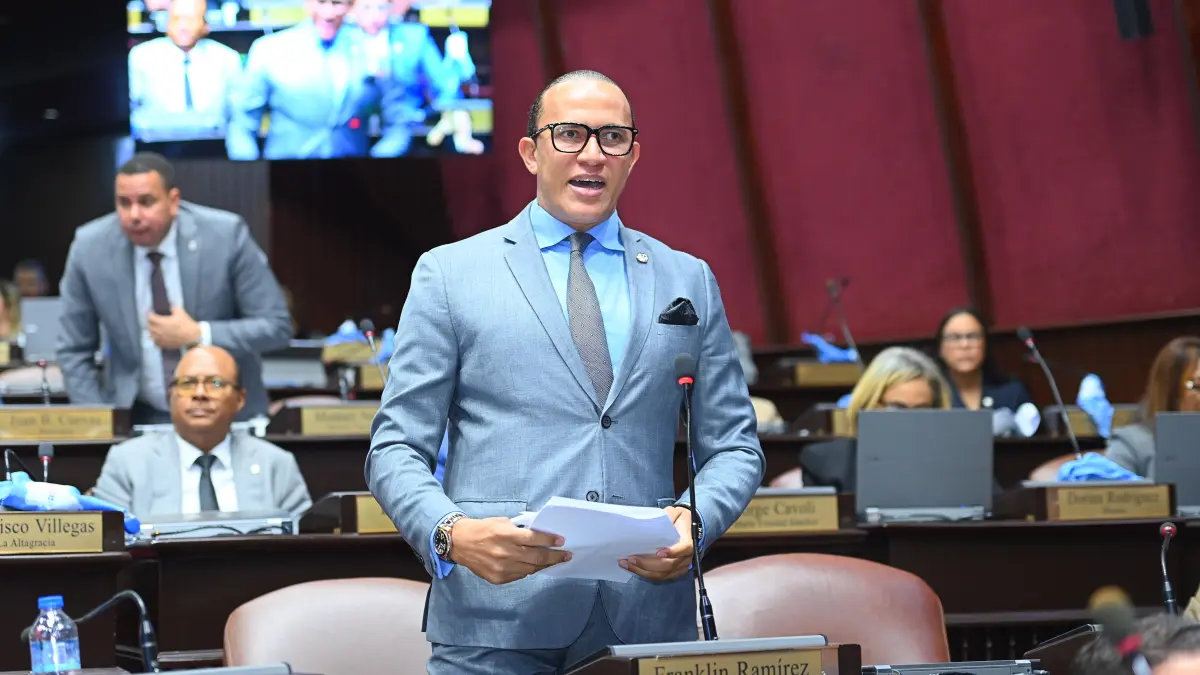 Frank Ramírez solicita instalación oficina de turismo en San Juan