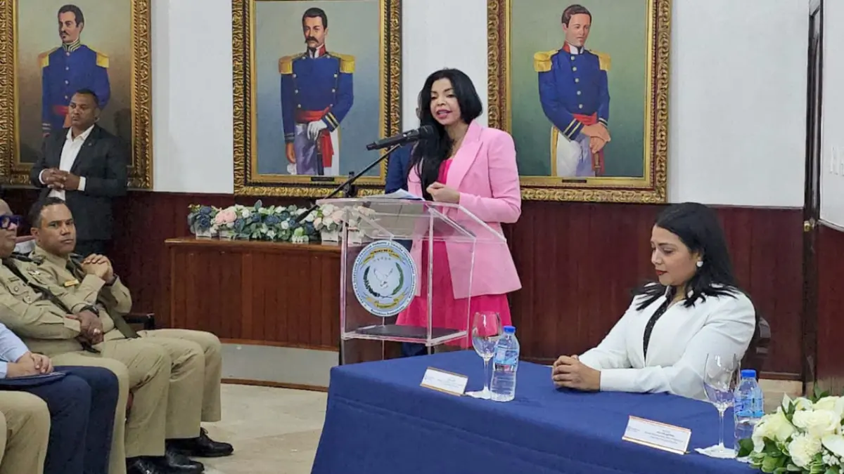 Yeni Berenice: “El trabajo digno es clave en la reinserción social”