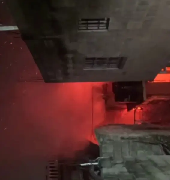 Explosión de un tanque de gas reduce a escombros vivienda de ancianos en Cristo Rey; vecinos narran angustioso rescate