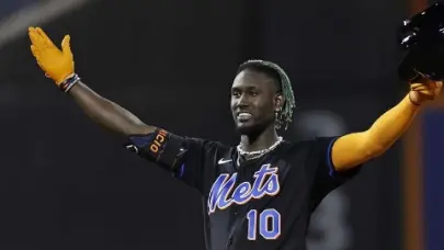 Los Mets de Nueva York suben al versátil Ronny Mauricio