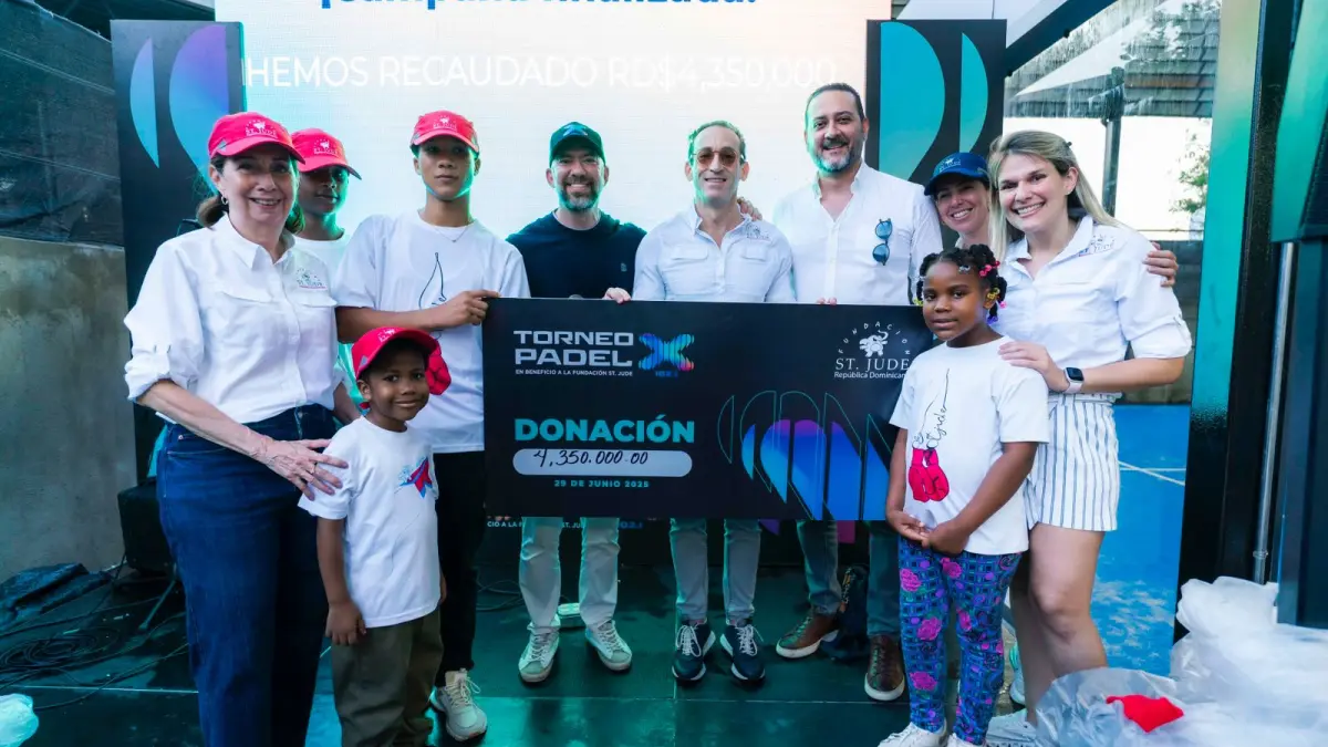 La X102.1 culmina exitoso Torneo de Pádel recaudando más de RD$5 millones para causas sociales