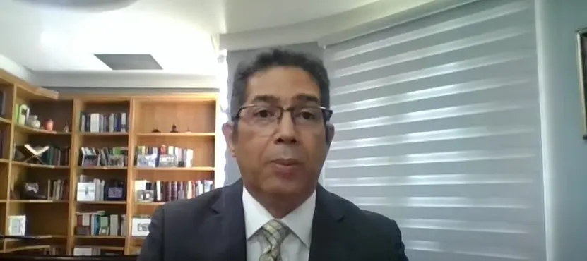 ¿Como obtener permiso de viaje a menores de edad?