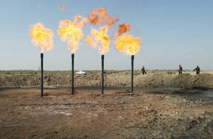 El Brent sube el 7,2 % entre temores por el suministro tras el ataque israelí contra Irán