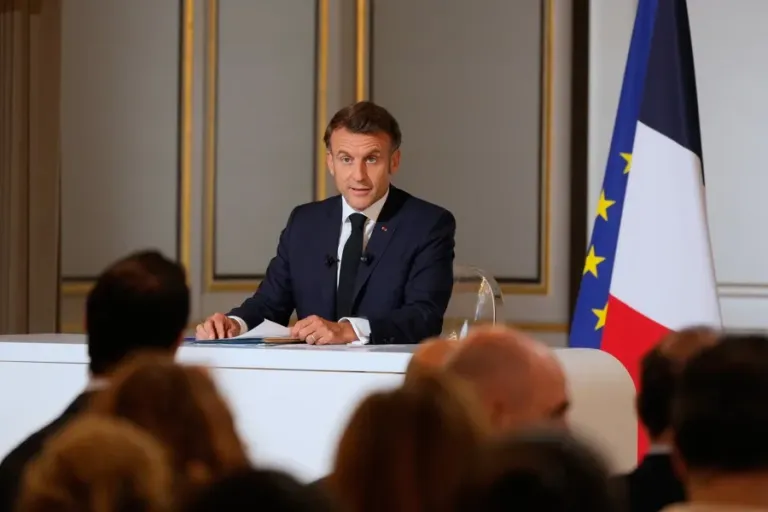 Macron anuncia que se retrasa la cumbre en Nueva York de la solución de los dos Estados