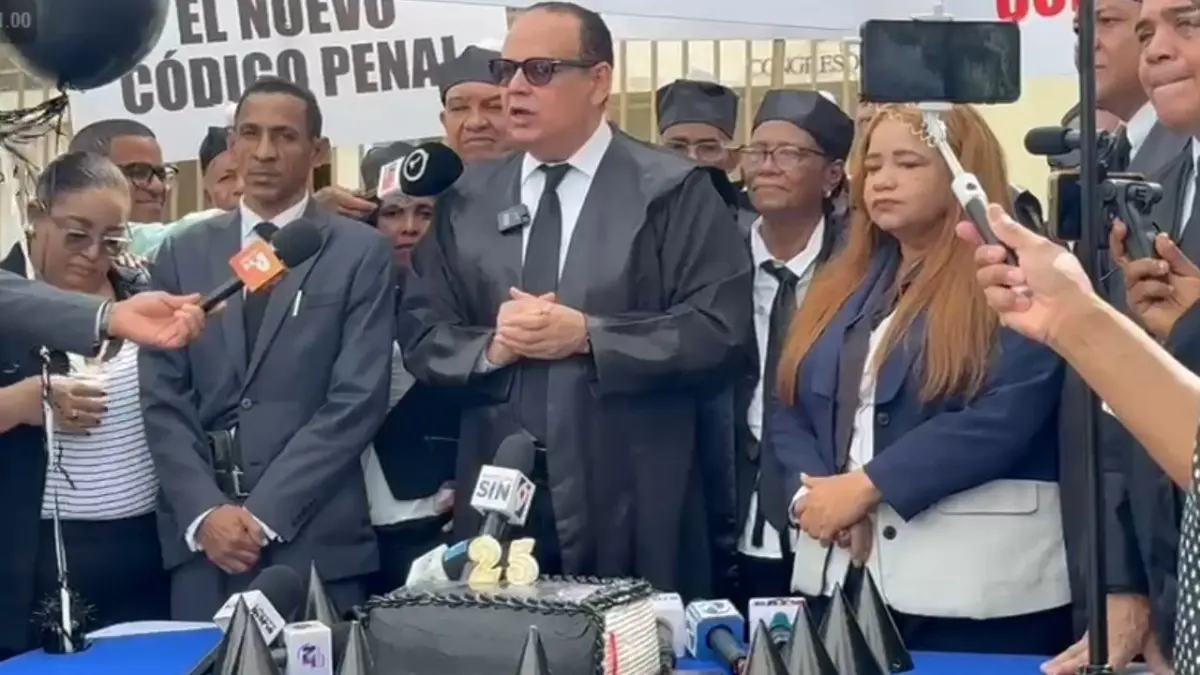 Colegio de Abogados protesta por la aprobación de un nuevo Código Penal