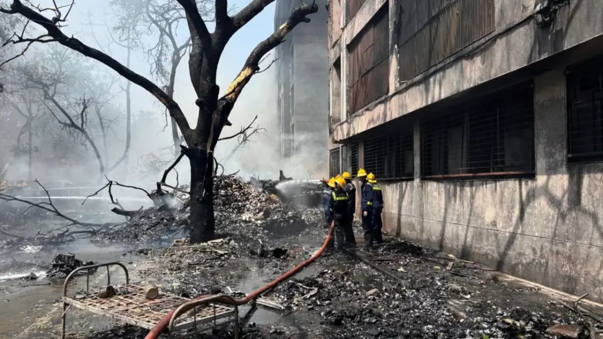 Accidente aéreo en India deja al menos 260 muertos