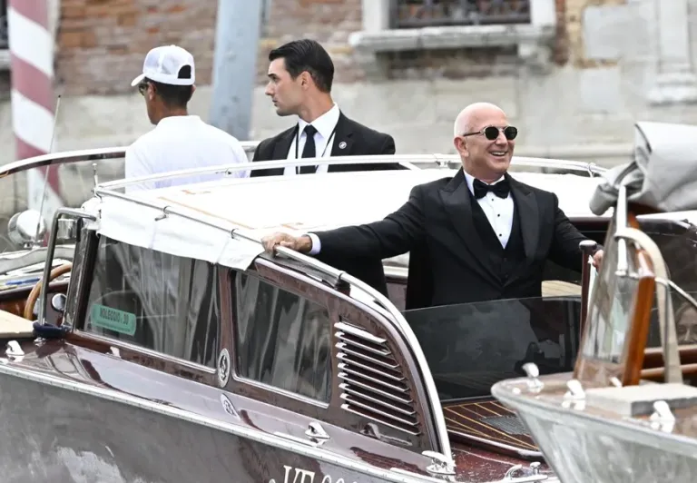 Bezos y Sánchez concluyen sus tres días de boda con una fiesta en el Arsenale de Venecia