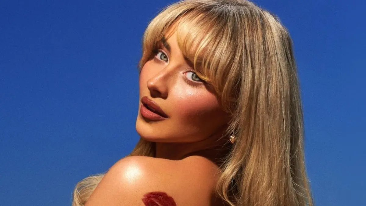 Sabrina Carpenter lanzará este jueves su nuevo sencillo Manchild