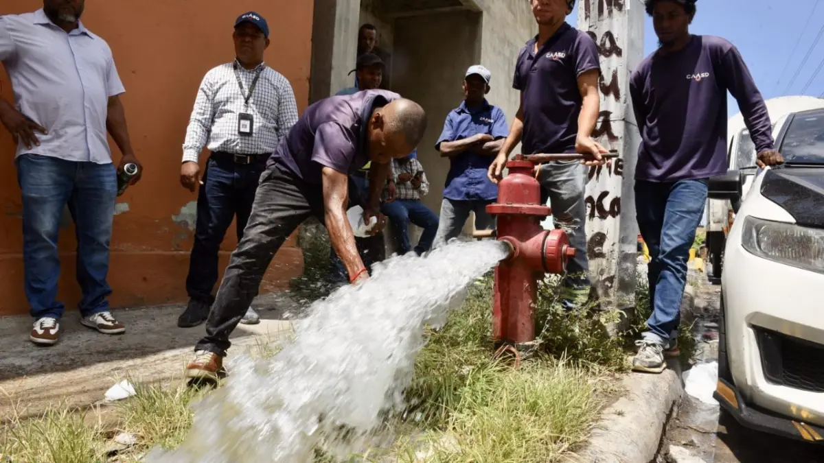 CAASD concluye trabajos en el KM 8 para optimizar servicio de agua