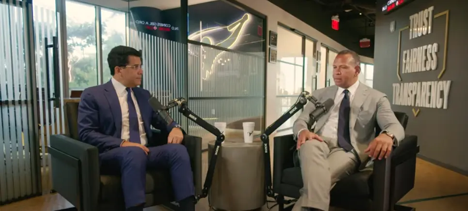 Yo espero que el pelotero piense más en invertir que gastar: Alex Rodríguez comparte su visión empresarial en el podcast de David Collado