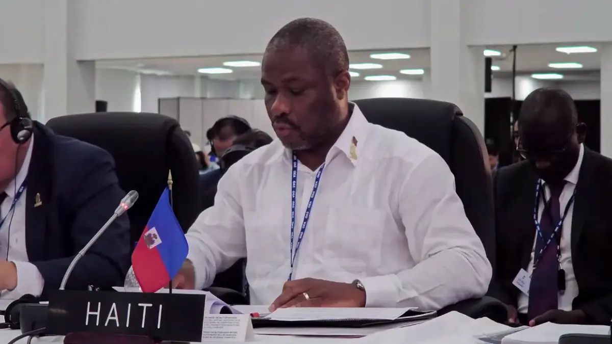 Canciller de Haití pide frente a la OEA apoyo internacional ante crisis humanitaria y de seguridad en Haití