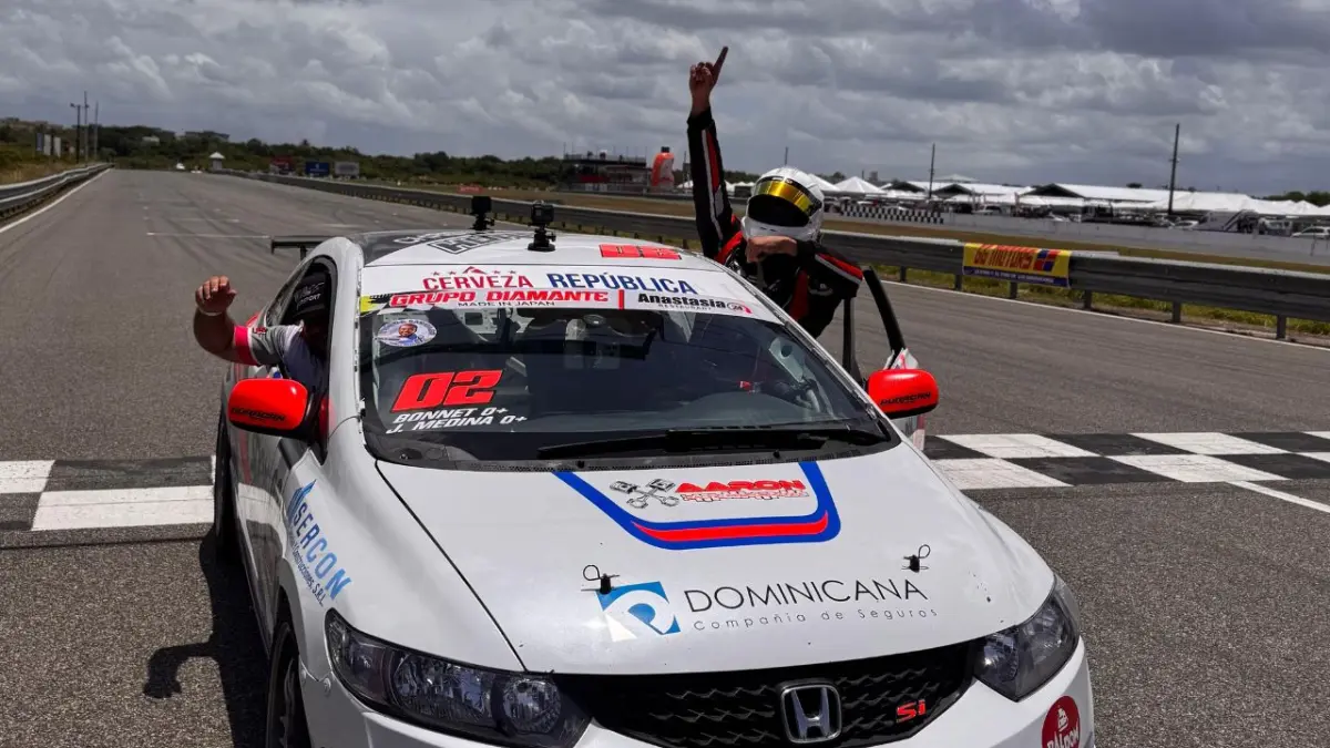 Christian Bonnet se luce en el Gran Premio Yokohama: ganó en tres carreras de las cuatro que compitió