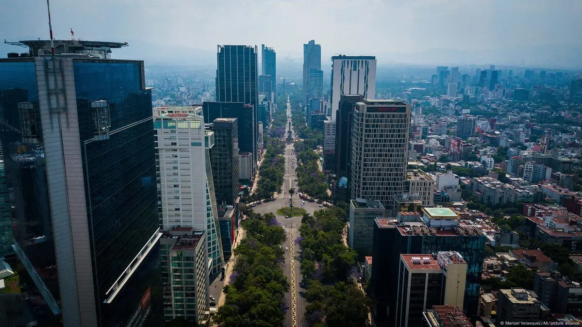 Científicos advierten que la Ciudad de México se hunde entre 10 y 30 centímetros al año