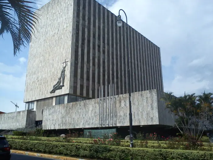 Corte Suprema da 15 días a Costa Rica para liberar a migrantes deportados de EE. UU.