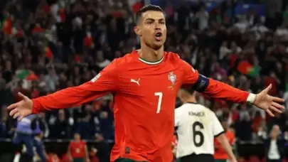 Cristiano Ronaldo guía a Portugal a la final de la Liga de Naciones y aguarda a Yamal o Mbappé