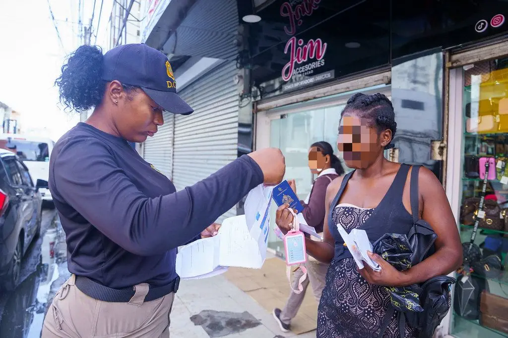 Detienen 1,796 extranjeros sin documentos y deportan 1,251