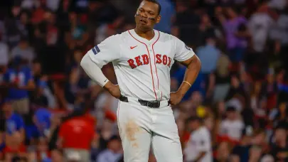 Medias Rojas envía a Rafael Devers a los Gigantes de San Francisco