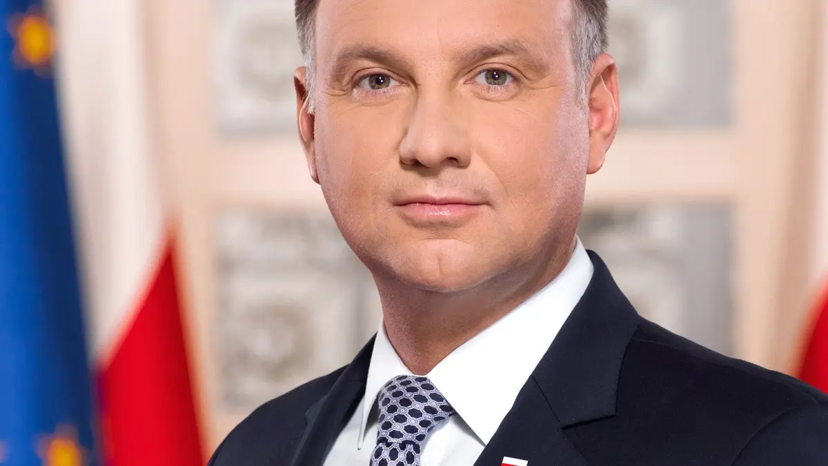 Presidente de Polonia respalda a Zelenski en el Día de la Constitución de Ucrania