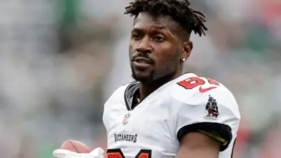 Policía de Miami-Dade busca a Antonio Brown, excampeón de la NFL, por intento de asesinato