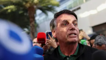 Bolsonaro admite que busc&oacute; alternativas tras ser derrotado por Lula en 2022