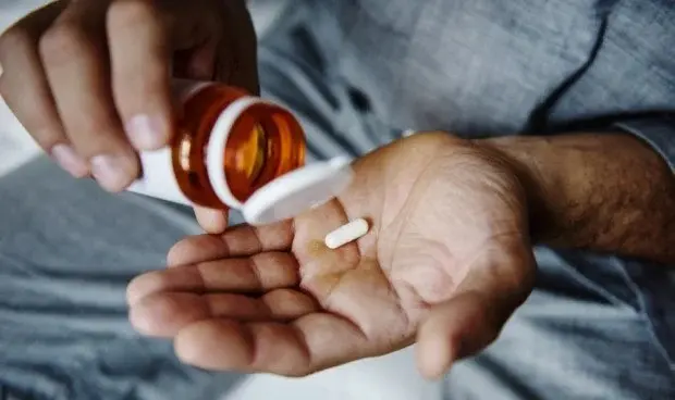 Descubren un fármaco que mejora la tolerancia del cuerpo a los implantes protésicos