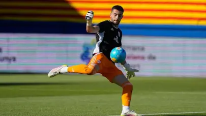 El Barcelona ficha al meta Joan García (Espanyol) hasta junio de 2031