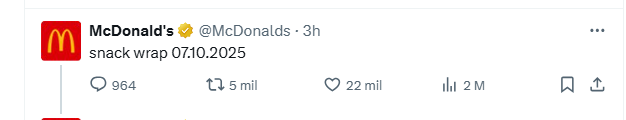 Tweet de McDonald's sobre snack wrap, fecha 07.10.2025