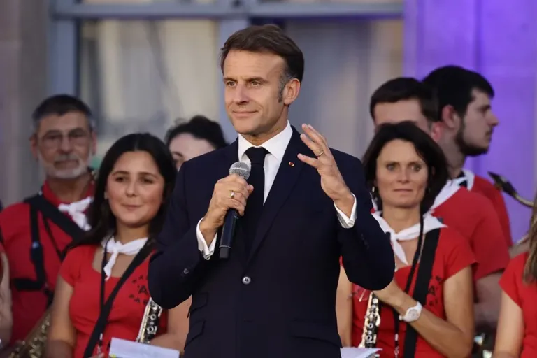 Macron dice que se van a «acelerar» las conversaciones entre Irán y los países europeos