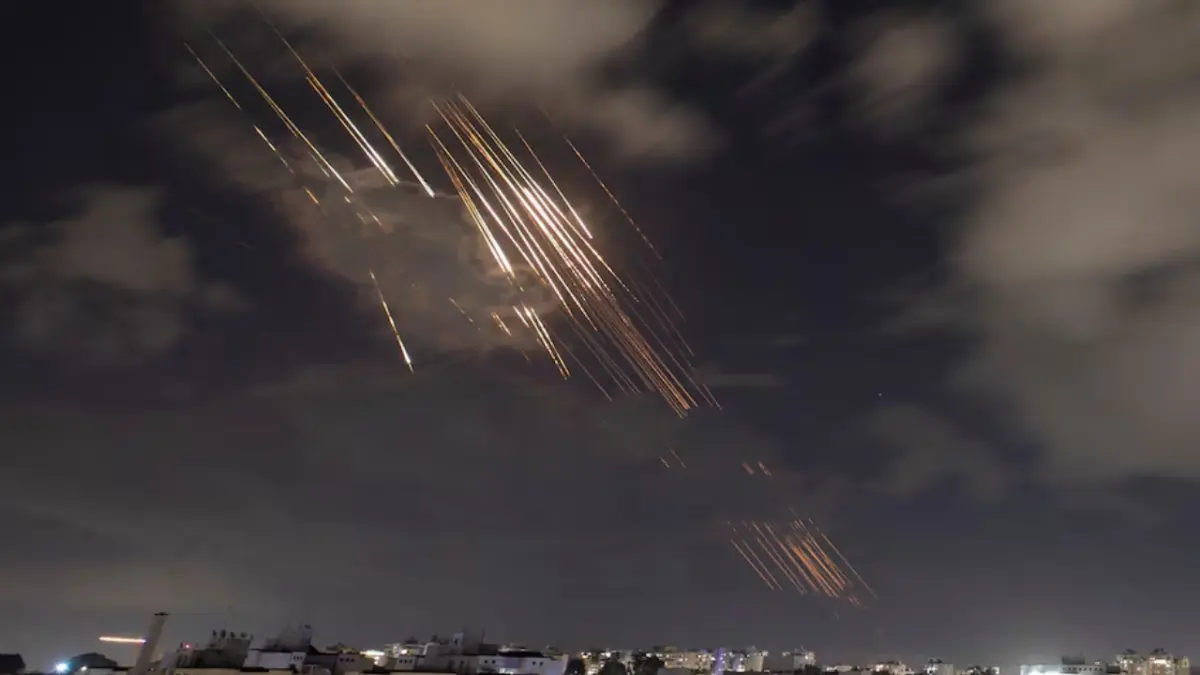 Israel ataca en el oeste de Irán lanzadores de misiles que estaban siendo reparados