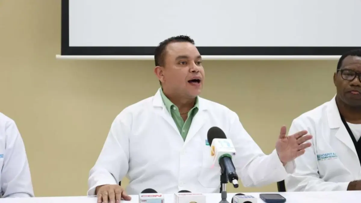 Ney Arias Lora resalta puntualidad de SeNaSa y cobertura total para pacientes subsidiados