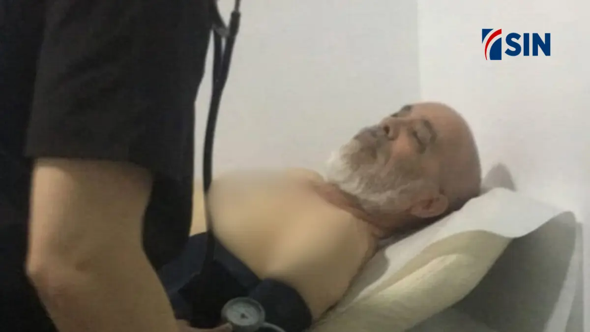 Cardiólogo dice que Ángel Martínez fue a una consulta médica, y desautoriza uso de fotos en su consultorio