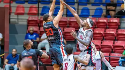Burrel y Vargas guían a Leones a victoria sobre Los Indios continuación LNB