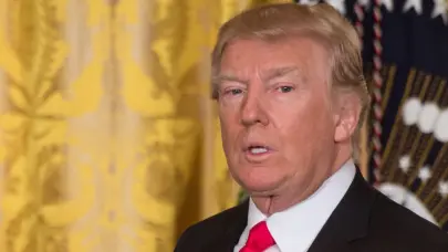 Los ataques de Trump a la prensa son una amenaza al periodismo mundial, alerta RSF