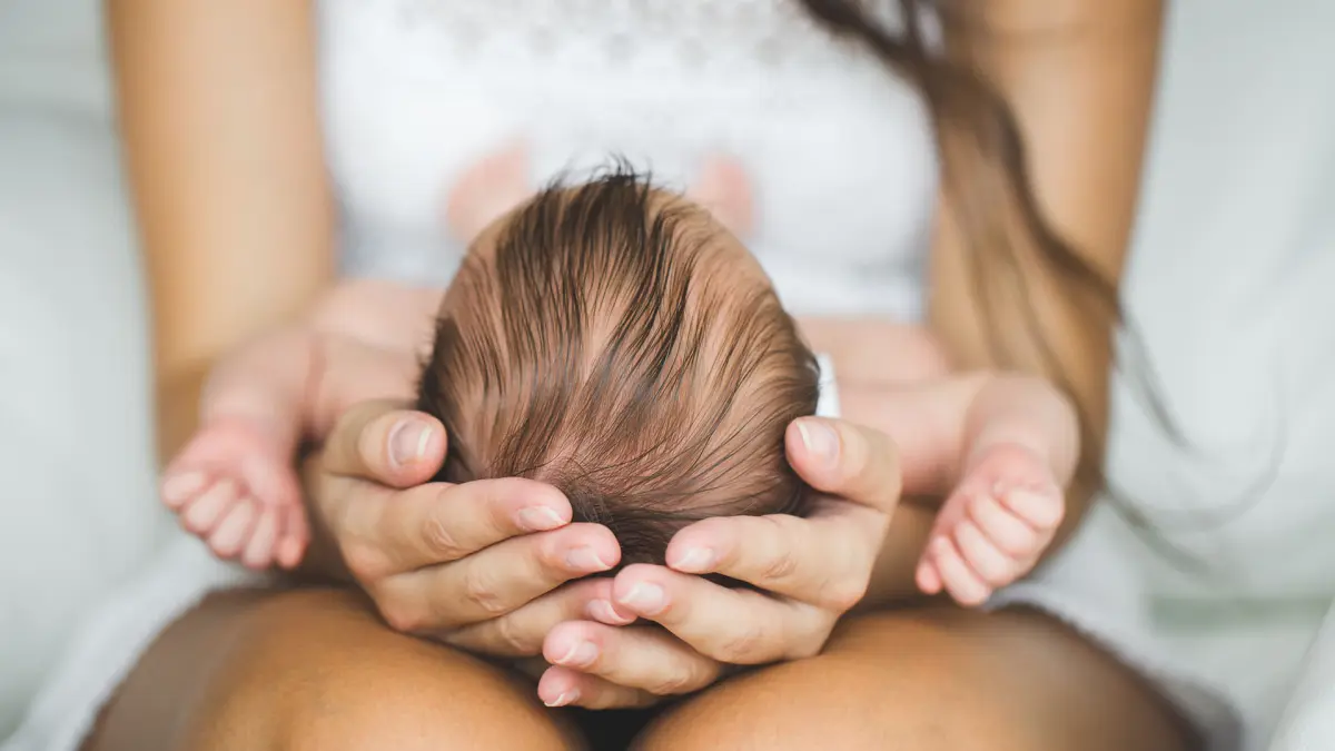 Los “daños graves” en madres solteras obligadas a dar hijos en adopción en Países Bajos