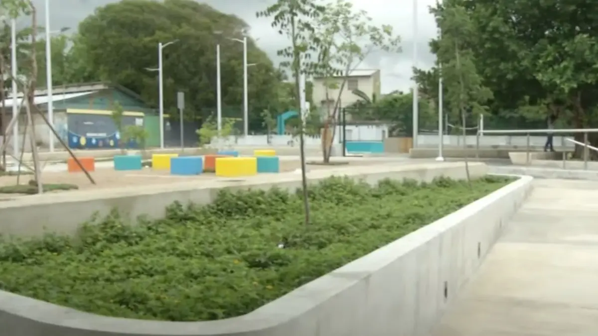 MITUR entrega el remozamiento de espacios públicos recreativos en los Guayacanes
