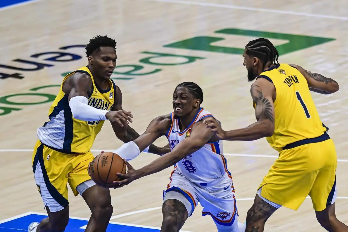 Oklahoma se ampara en su fortaleza en casa para alcanzar el anillo