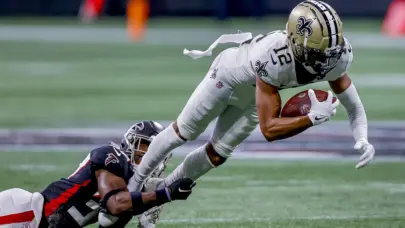 New Orleans Saints colocan a Chris Olave en reserva de lesionados