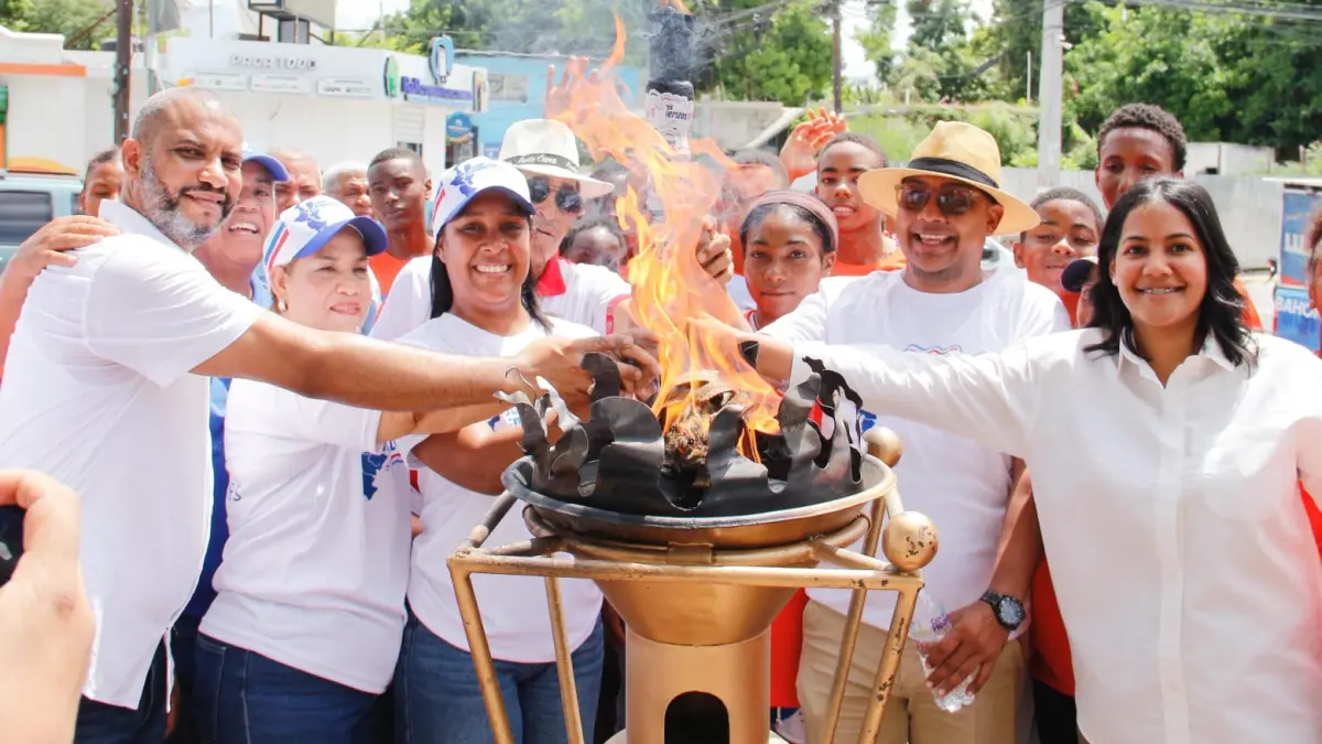 Neyba recibe la antorcha de los Juegos Deportivos Fronterizos 2025