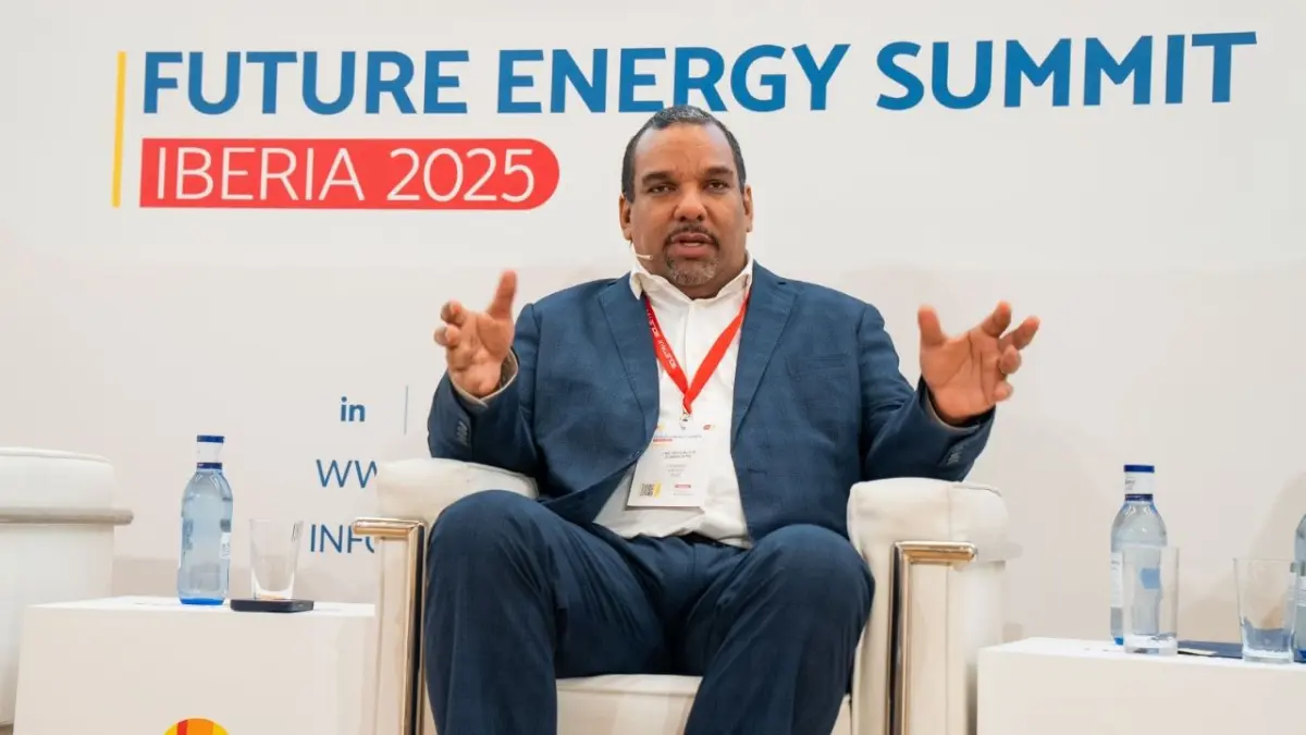 RD redobla esfuerzos en renovables, gas natural y almacenamiento para potenciar oferta energética