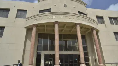 Imponen medidas de coerci&oacute;n a &Aacute;ngel Mart&iacute;nez Jim&eacute;nez por difamaci&oacute;n y chantaje