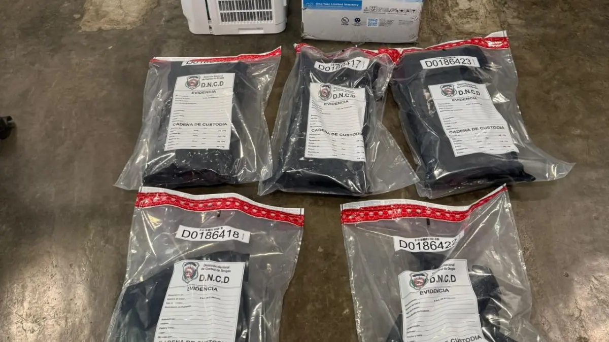 Incautan aire acondicionado portátil lleno de paquetes de marihuana