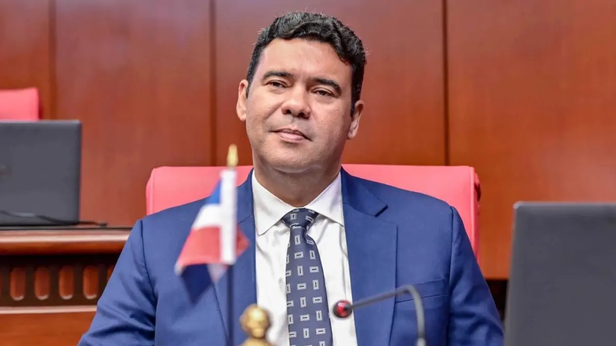 Senador de La Altagracia anuncia reunión con Abinader para tratar tema territorial de Punta Cana