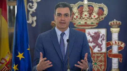 Pedro Sánchez afirma que desconocía presunta corrupción de dirigente socialista español que dimitió