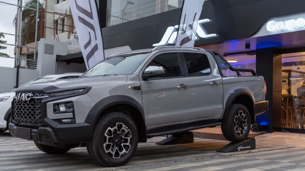 Grupo Viamar y JAC Motors presentan moderno showroom en Naco: Lanzan nuevas picks-up