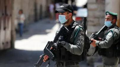 Polic&iacute;a israel&iacute; advierte a periodistas es ilegal grabar zonas sensibles atacadas por Ir&aacute;n